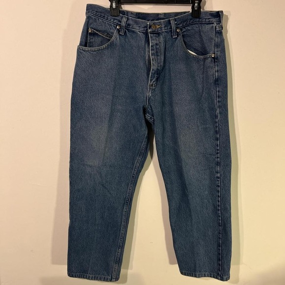 Blue Wrangler relaxed denim jeans size 36x30 - Picture 2 of 7